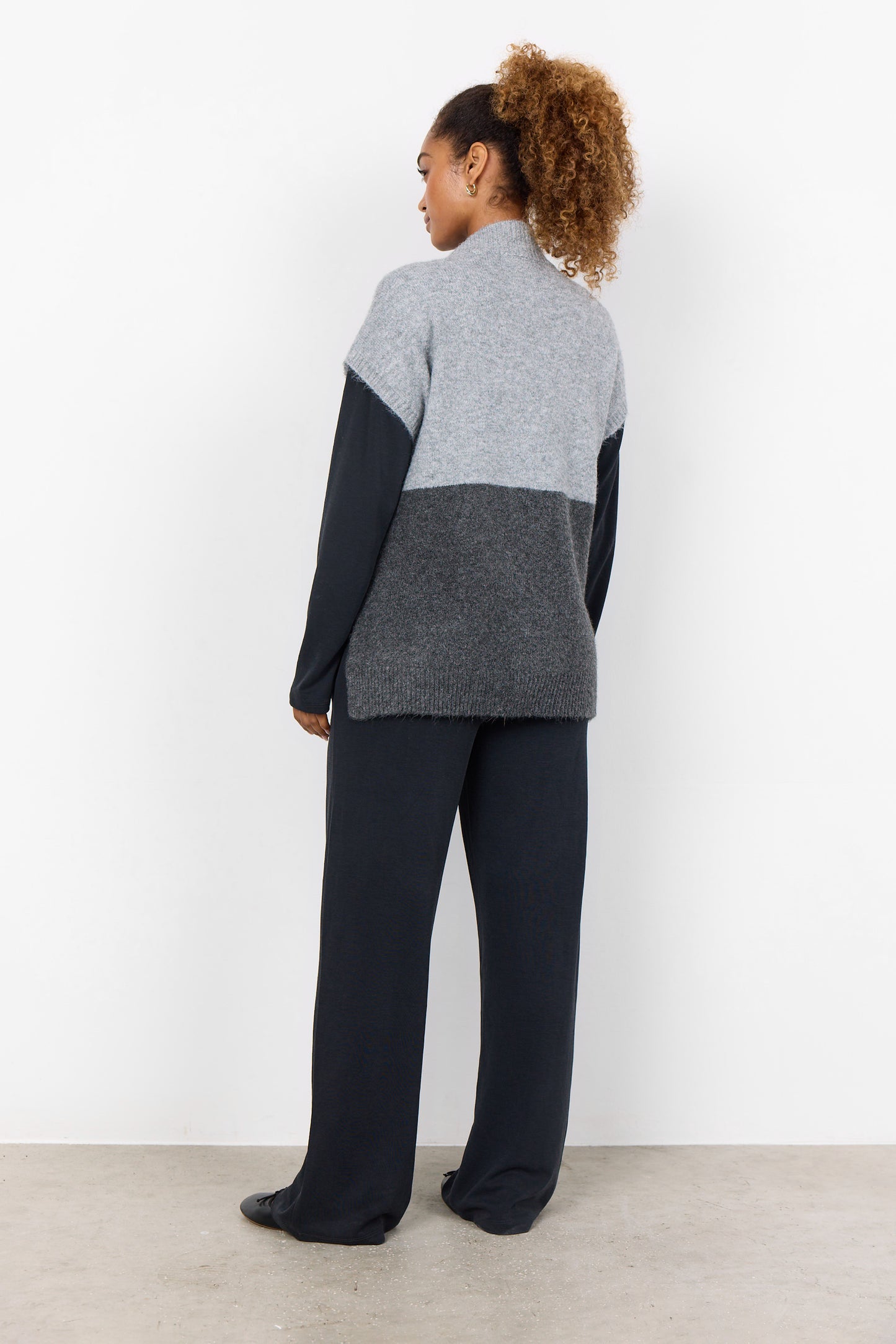 Soyaconcept FREISE Grey Tank Top/ Sleeveless Jumper